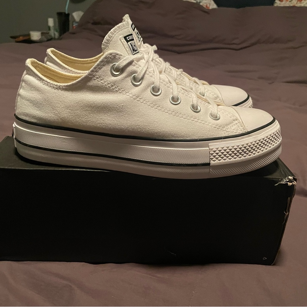 Women’s Converse Low Platform